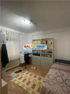 Apartament 3 camere decomandat Drumul Taberei zona Frigocom - Bucuresti
