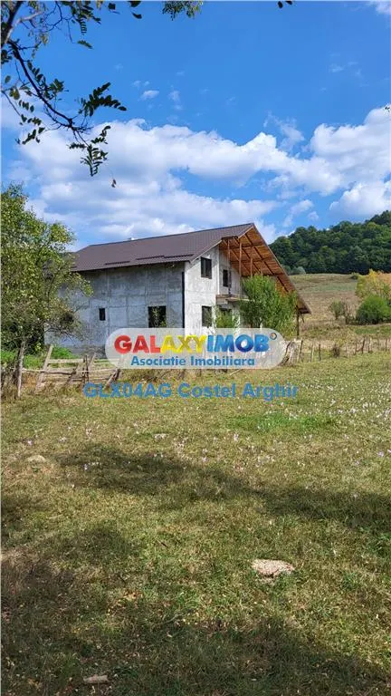 Vindem casa P+E , constructie 2015 , nefinisata , com Bradet, Galesu - foto 1