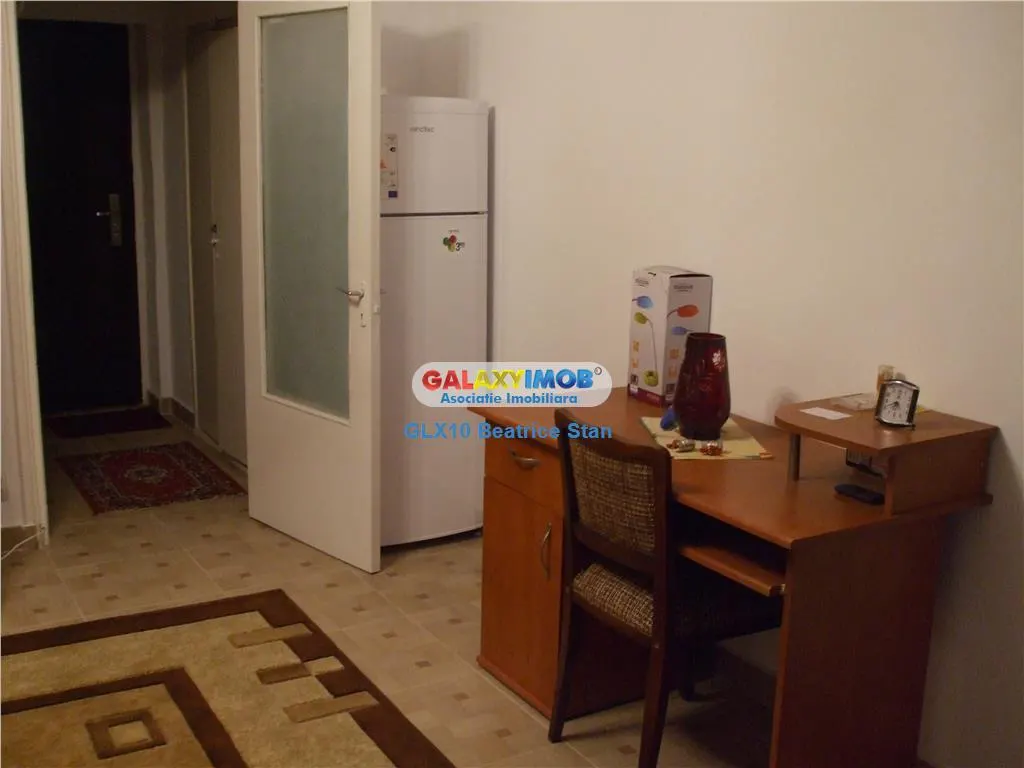 Inchiriere garsoniera cu balcon logie pe Bd. Chisinau - foto 4