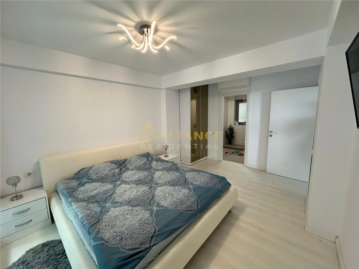 Apartament cu vedere la mare de vanzare in Wave 2 Mamaia - plaja Azimuth - foto 2
