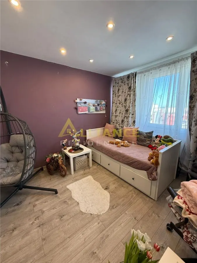 Apartament 3 camere - foto 9