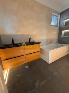 #Gata de mutare | Casa P+1+Pod | 4 camere - 2 bai | - foto 10