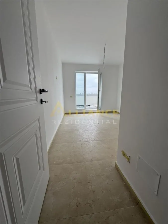 Apt 2 camere cu terasa Bulevardul Metalurgiei - foto 4