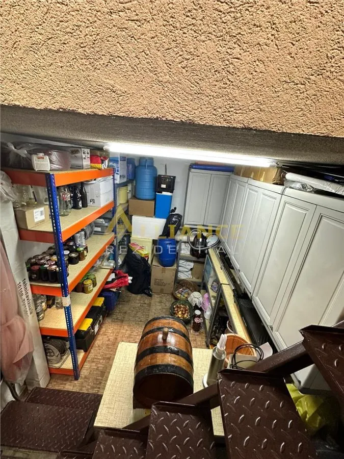 Piata Sudului Casa 4 camere | 3 bai Teren 160 mp - foto 4