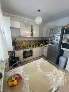 Eleganta si confort: 3 camere cu parcare, in zona Grand Arena, bloc cu lift.STB la doar 2min - foto 9