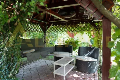 Vila superba de vanzare | Teren 766 MP | Piscina - Foisor - foto 11