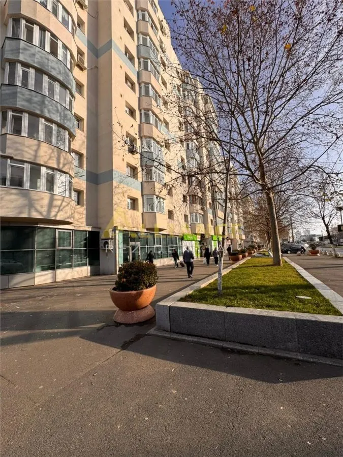 Soseaua Berceni - 3 Camere - 2 Balcoane - 280 m METROU - Decomandat - foto 2