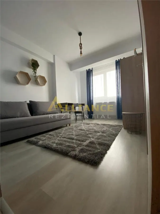 Apartament 3 Camere metrou 5 min Mobilat - foto 1