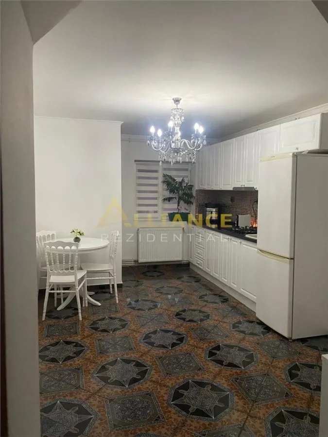 Apartament 3 camere mobilat 74 mp - foto 9