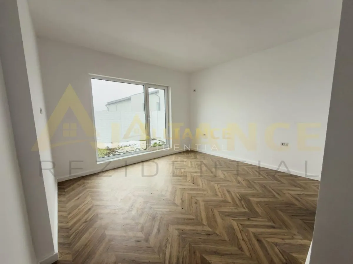 Casa Eleganta pe Parter in Comuna Berceni, Strada Miorita - foto 15