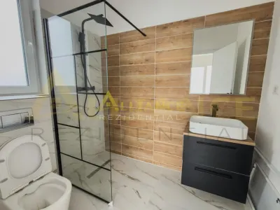 Casa Eleganta pe Parter in Comuna Berceni, Strada Miorita - foto 5