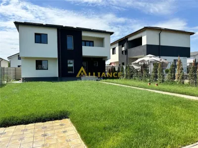  4 camere 3 bai teren 380 m2 Zona linistita - Berceni