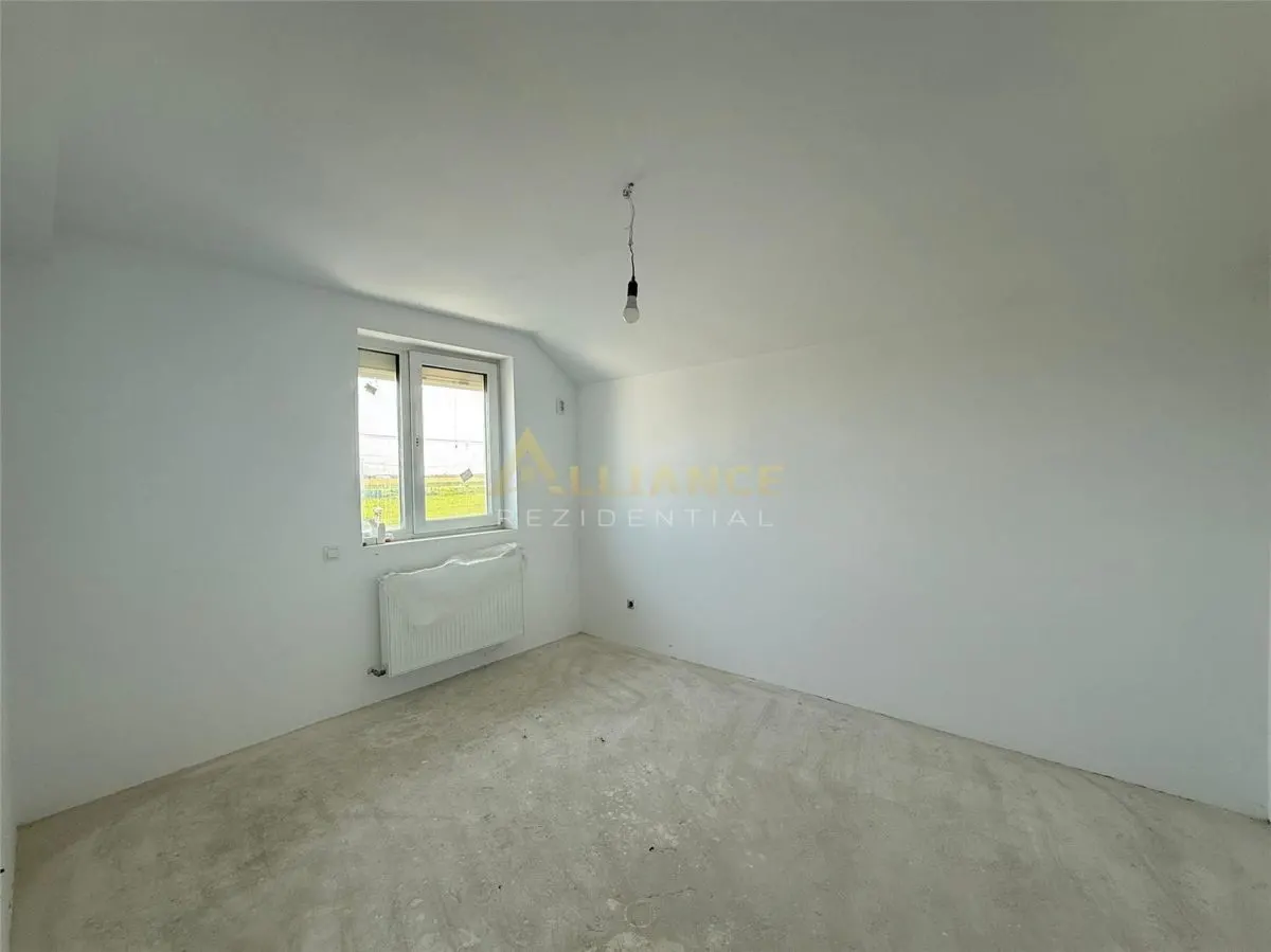 Vila tip duplex | 4 camere | 2 bai | Panouri solare - foto 6