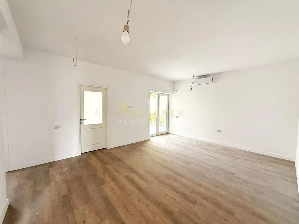 Alliance Vilas | Parter | 4 camere | 2 bai | Teren 444mp - foto 5