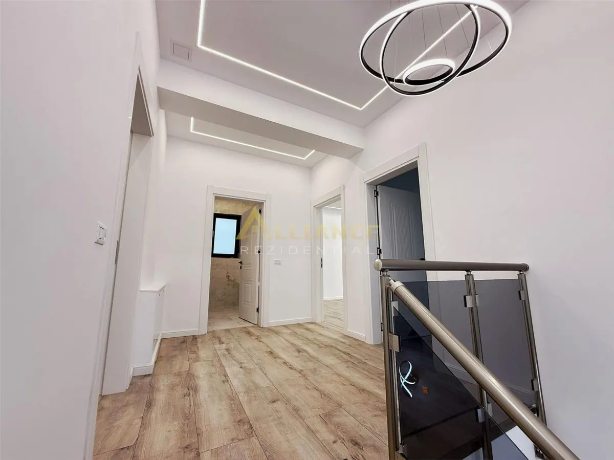 Vila Premium / 4 Camere / 3 Bai / Curte amenajata - foto 14