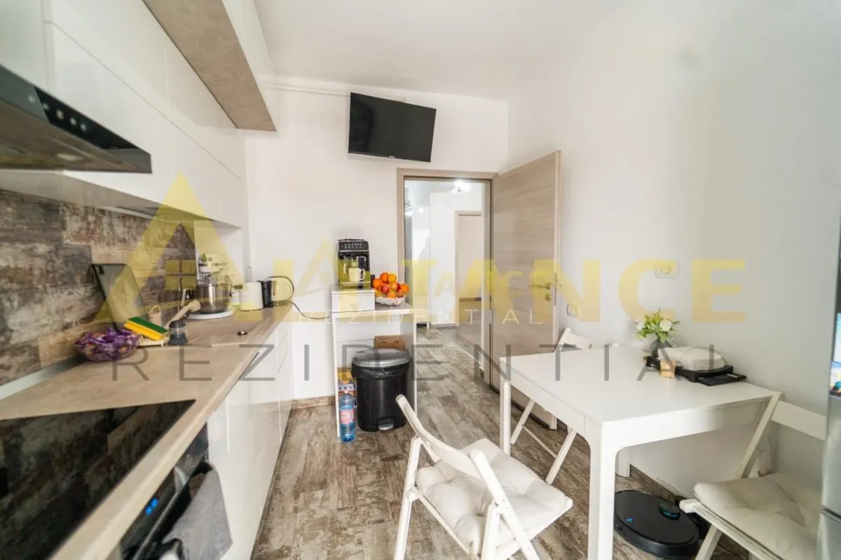 Apartament 3 camere | 2 bai | 88 mp | Etaj 1 | Mobilat utilat | Centrala proprie - foto 2