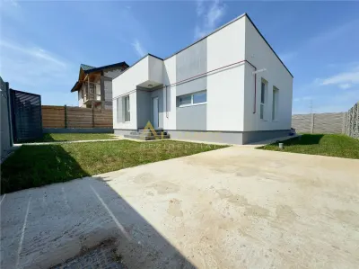 Casa individuala moderna || 2 dormitoare || 2 bai || Teren 320 mp - Berceni