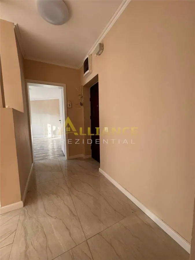 Apartament 3 camere Aparatorii Patriei Gata de mutare - foto 2