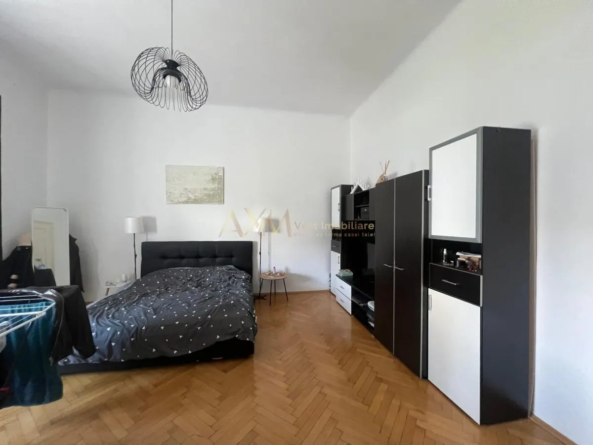 Vanzare apartament 4 camere - foto 4