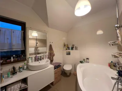 Casa duplex cu 4 camere si 5 ari de teren zona Dura - foto 20