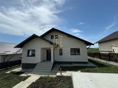 Cas? Individual? de vânzare 4 camere cu beci – 500 mp teren - foto 3