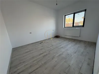 Cas? Individual? de vânzare 4 camere cu beci – 500 mp teren - foto 10