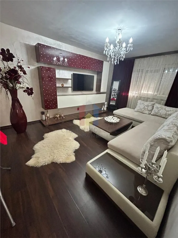 2 camere Mobilat si Utilat, Renovat - Independentei - foto 1