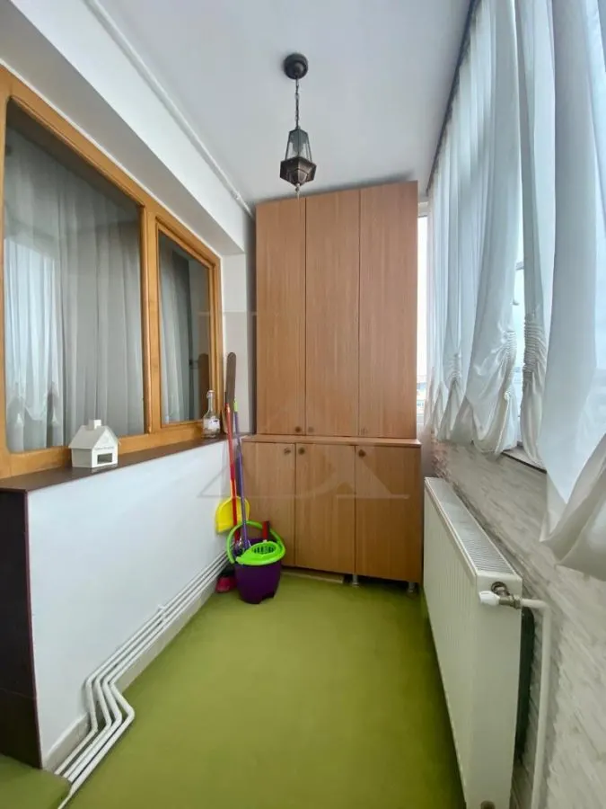 Apartament 2 camere Podu Ros - Liceul Cantemir , loc de parcare - foto 4