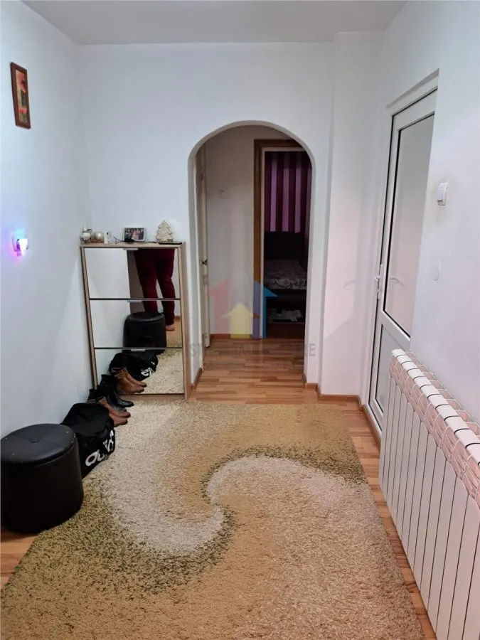 Mobilat si Utilat 3camere,, etaj 1 Garii - foto 10