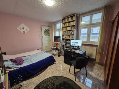 Maria Filotti -FOARTE SPATIOS Etaj 3, 3 camere 92 mp confort 1 - foto 2