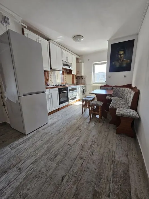 Inchiriere apartament 2 camere Str. Marasesti - foto 1