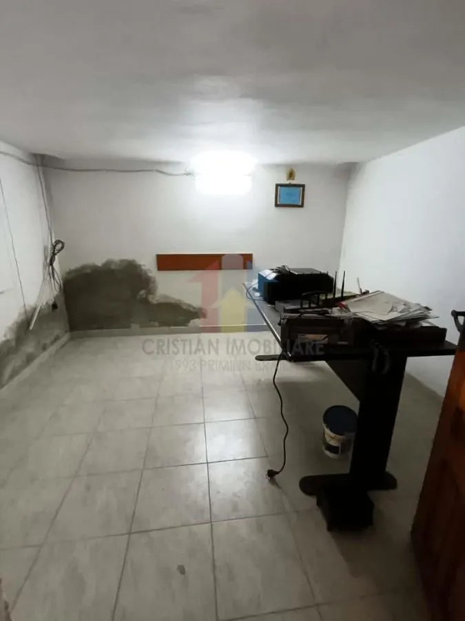 Hala 190 mp, D+P din boltari, zona Centrala ,artera circulata - foto 7