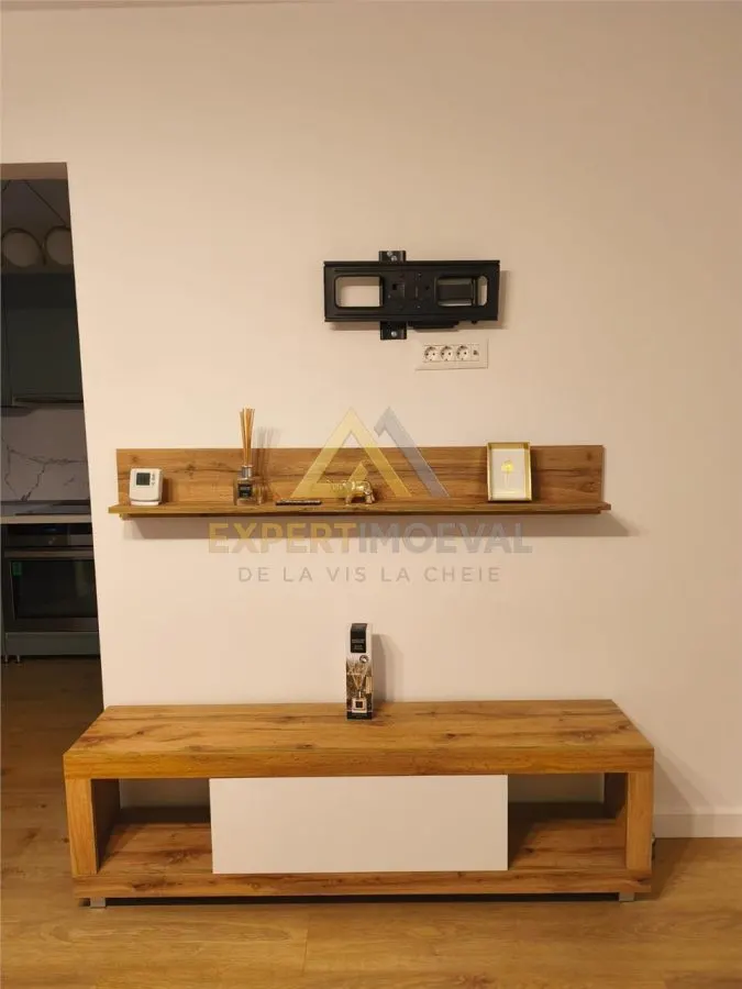 Apartament LUX 2 camere P-ta Revolutiei Ultracentral 46 mp - foto 17
