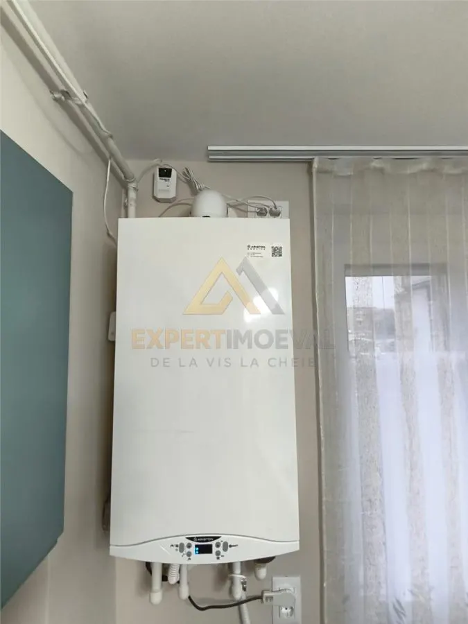 Apartament LUX 2 camere P-ta Revolutiei Ultracentral 46 mp - foto 7