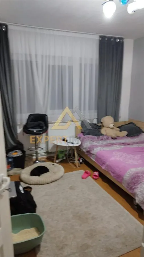 Apartament 3 camere Ultracentral Vis-a-vis SRI - foto 3