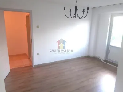 Apartament 2 camere,zona Viziru 3, etaj 5  renovat recent - foto 2