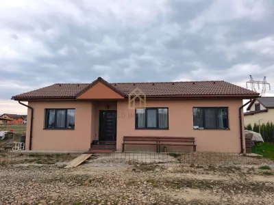 Casă 4 camere de vânzare â€“ Cătălina - foto 10