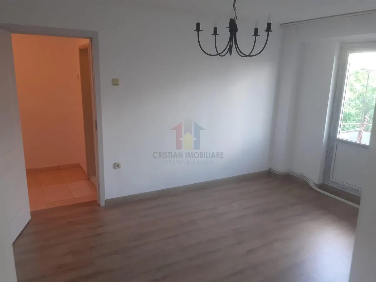 Apartament 2 camere,zona Viziru 3, etaj 5 - foto 1