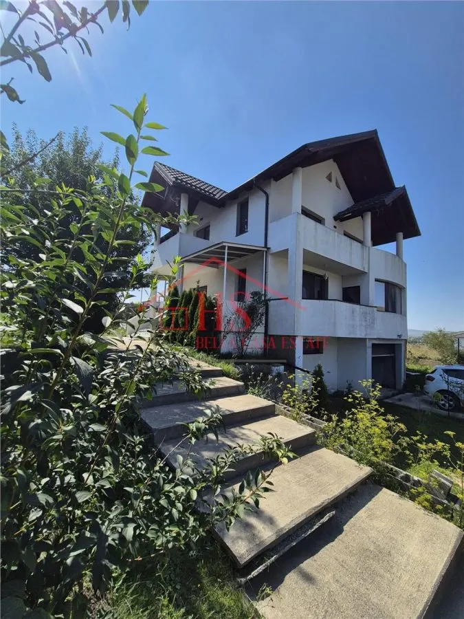 Casa individuala cu CF,  5 camere  la intrare in Campenesti. Zona linistita, priveliste superba - foto 1