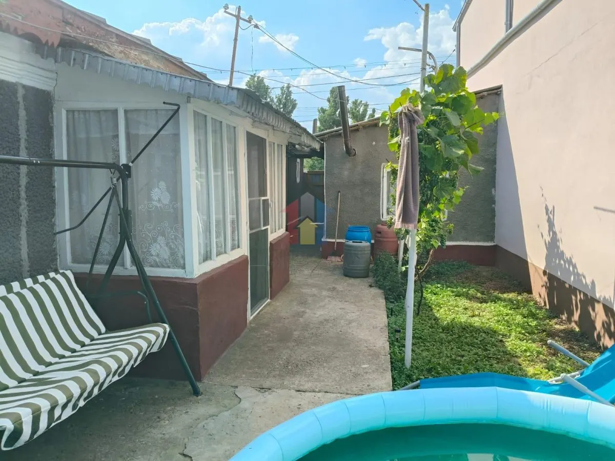 Casa 4 camere, Radu Negru - Buzaului, Teren - 264 mp - foto 1