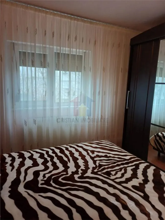 2 camere Confort 1 Decomandat, etaj 3, Renovat, Radu Negru - foto 1