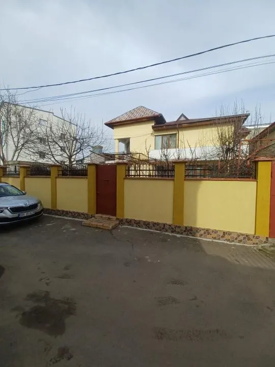 VILA P+1 Centru-Vechi 272mp utili Caramida MERITA VAZUTA! - foto 1