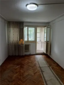 Apartament 2 camere  Podu Roș (lângă Palas) - foto 7