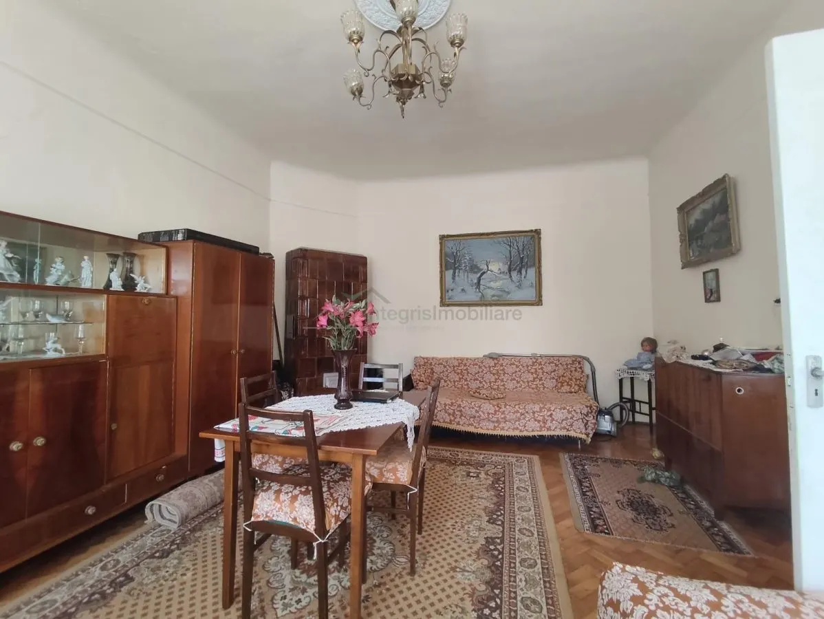 Casa 2 camere, zona centrala, strada Nicolae Jiga - foto 8