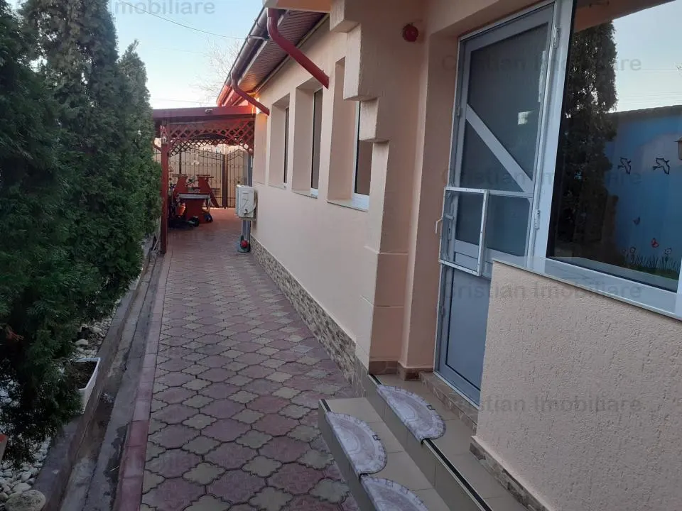 Vila  P+M + SPATIU COMERCIAL Chercea Mobilata 400mp utili - foto 3