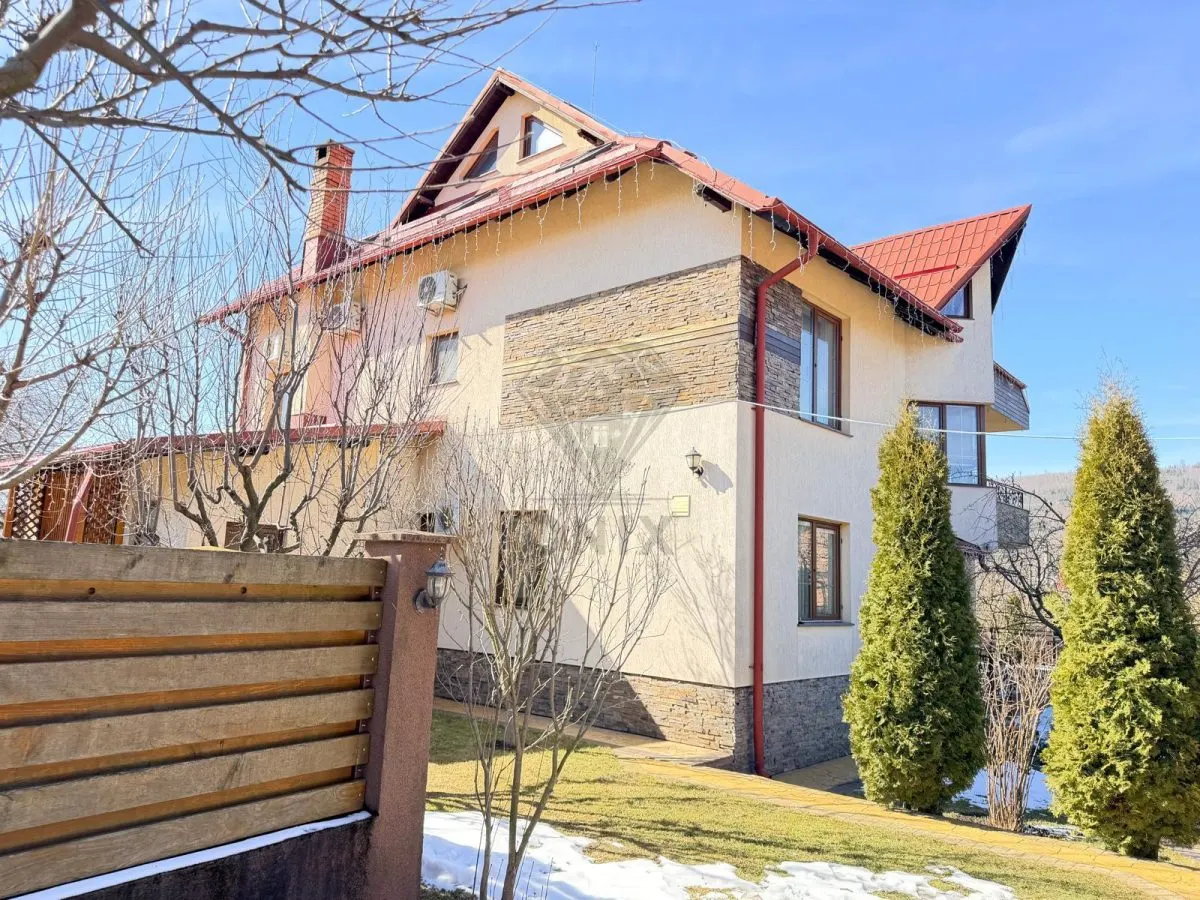 Vila Lux Valea Doftanei | 8 Camere | Structura Antiseismica - foto 1