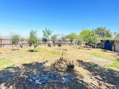 Casa si teren 3567 mp cu piscina, livada si helesteu â€“ Corlatesti - foto 7