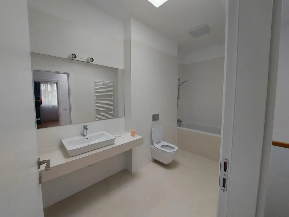 Pipera, vila cu 4 camere de inchiriat, 146 mp utili - foto 12