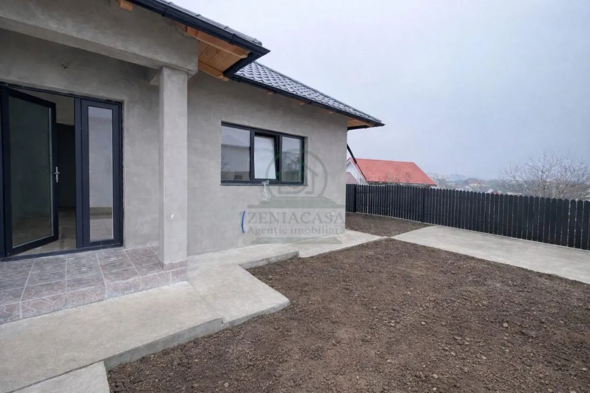 Casa 3 camere Horpaz Iasi FINALIZATA ! posibilitate 700 mp - foto 1