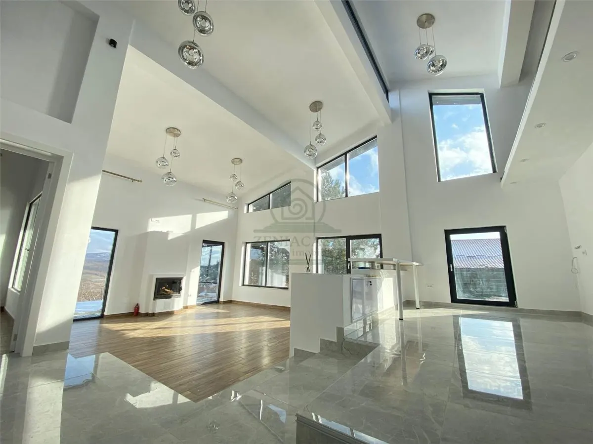 Casa Hlincea Iasi + 1500 mp teren vedere padure! zona deosebita! - foto 1
